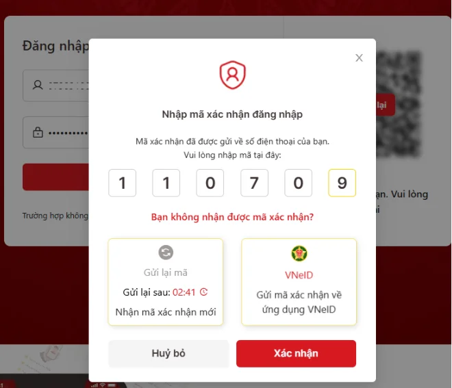 Ảnh chụp màn hình hướng dẫn nop — bước 2: Đăng nhập Dịch vụ công — Nếu dùng mật khẩu: chọn gửi mã OTP về điện thoại hoặc VNeID rồi nhập mã.